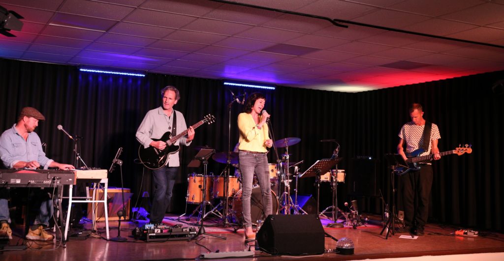 Peter Härtel & the Solmates feat. MINERVA Díaz Pérez 