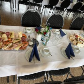 Kaffeetafel nach der Beisetzung